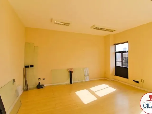 Sala para alugar, no bairro Centro Cívico em Curitiba