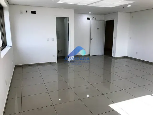 Sala com 57m², à venda, no bairro Jardim Oswaldo Cruz em São José dos Campos