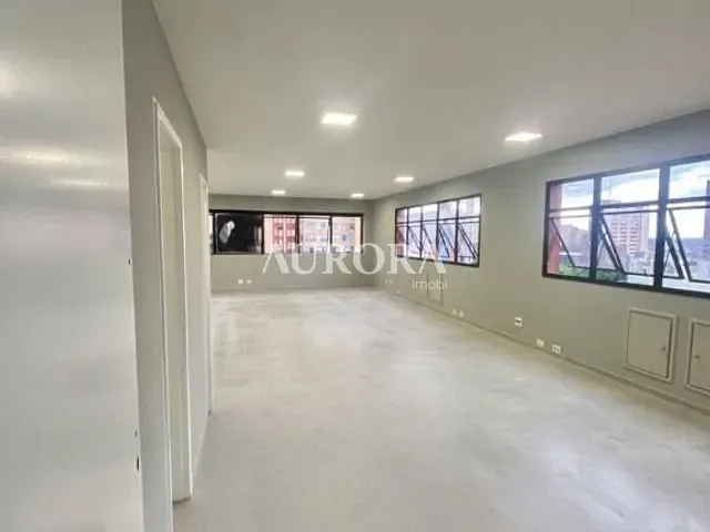 Sala com 86m², para alugar, no bairro Centro em Londrina