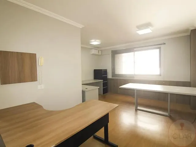Sala para alugar, no bairro Centro em Curitiba