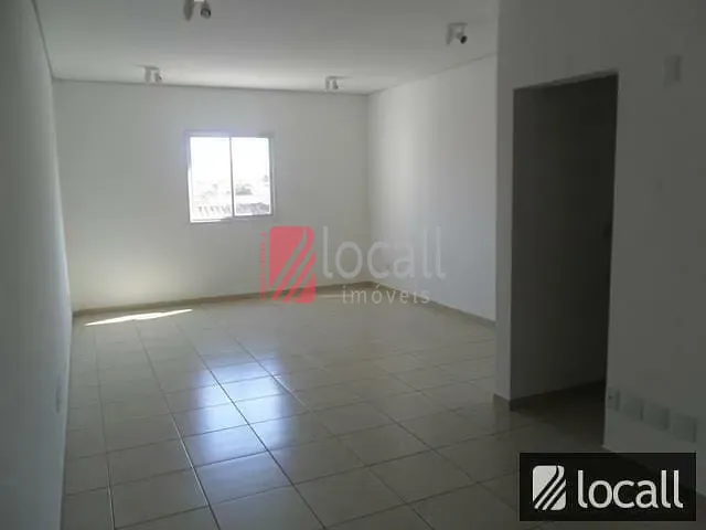 Conjunto Comercial / Sala  à venda, 32m² — foto 2 de 9