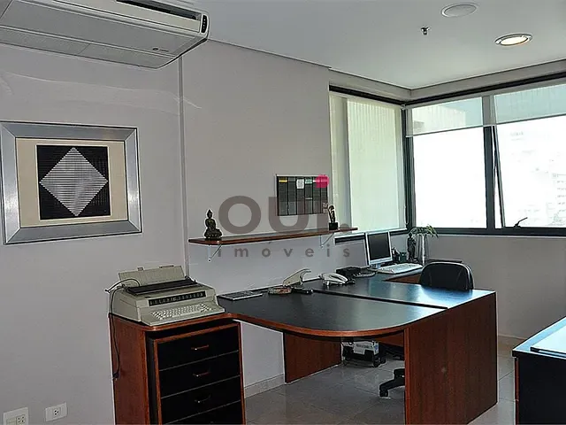 Sala à venda, no bairro Sé em São Paulo