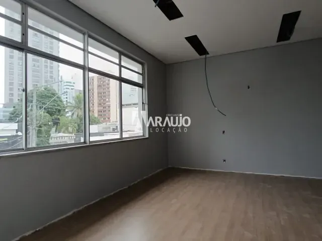 Sala para alugar, no bairro Centro em Itajaí