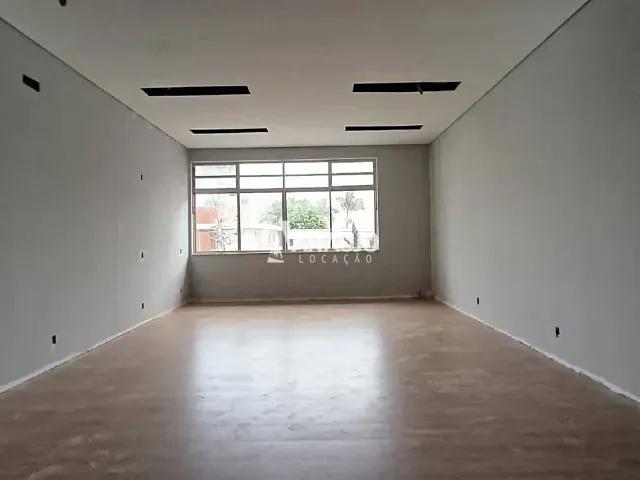 Sala para alugar, no bairro Centro em Itajaí