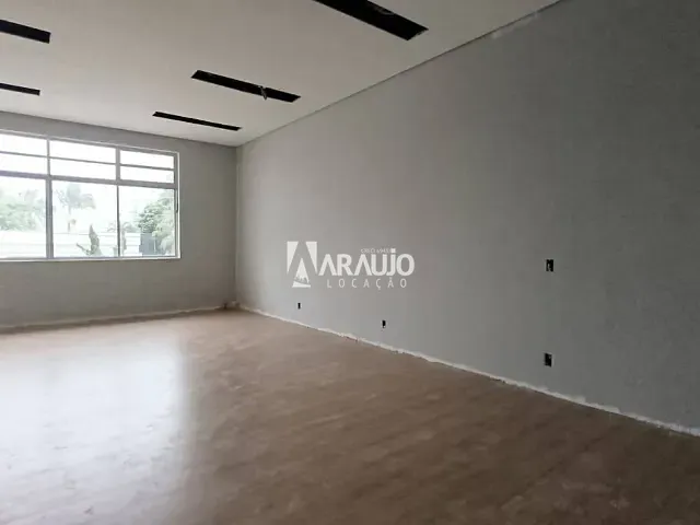 Sala para alugar, no bairro Centro em Itajaí
