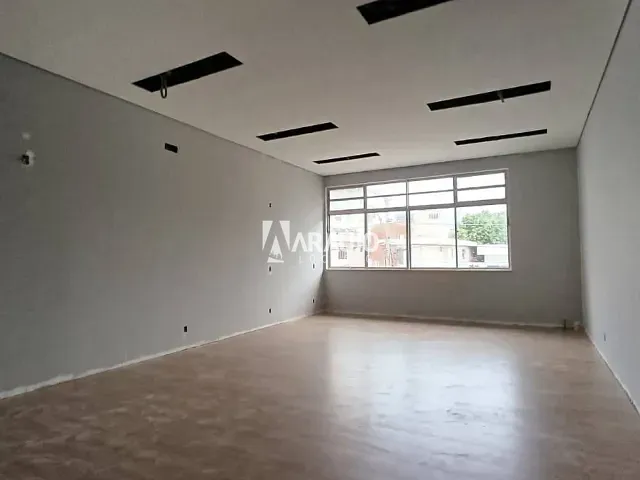 Sala para alugar, no bairro Centro em Itajaí