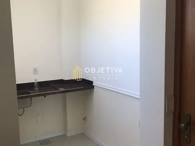 Sala à venda, no bairro Mont Serrat em Porto Alegre