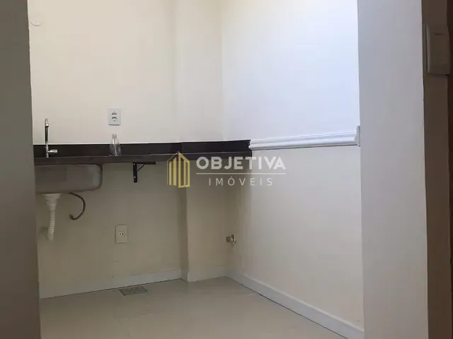 Sala à venda, no bairro Mont Serrat em Porto Alegre