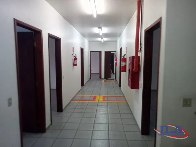 Sala para alugar, no bairro São Lourenço em Curitiba