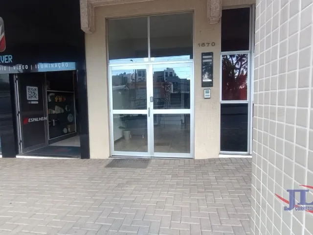 Sala à venda, no bairro Bacacheri em Curitiba