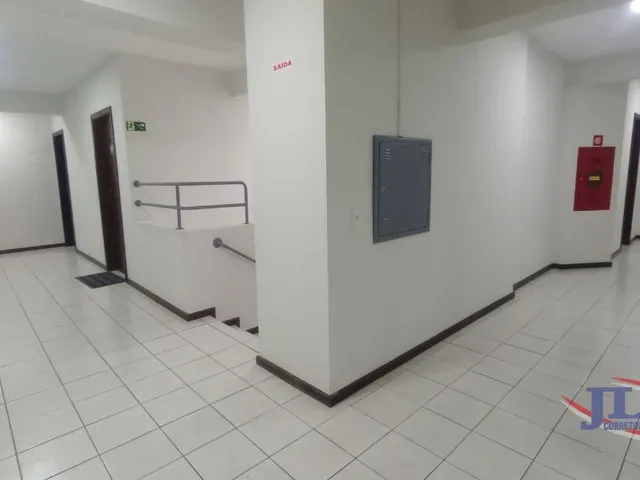 Sala à venda, no bairro Bacacheri em Curitiba