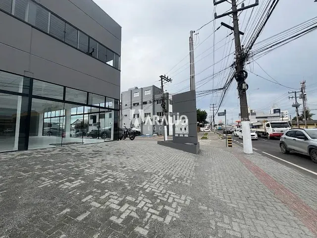 Sala para alugar, no bairro Cordeiros em Itajaí