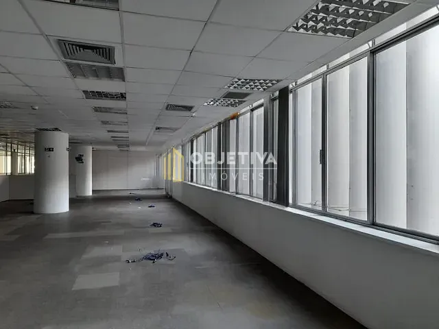 Sala com 1000m², para alugar, no bairro Centro Histórico em Porto Alegre