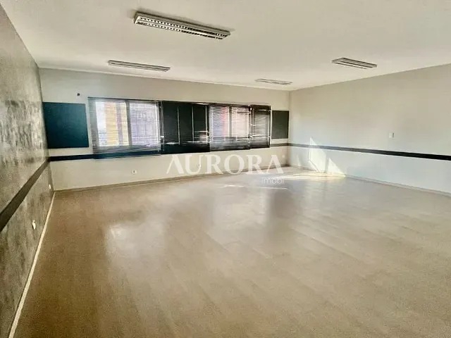 Sala com 165m², para alugar, no bairro Centro em Londrina
