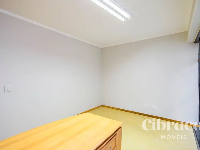 Sala à venda, no bairro Centro Cívico em Curitiba