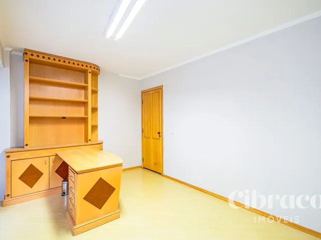 Sala à venda, no bairro Centro Cívico em Curitiba
