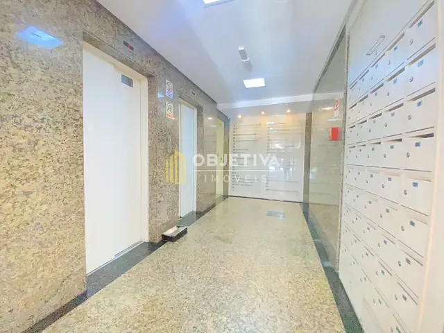 Sala com 60m², para alugar, no bairro Floresta em Porto Alegre