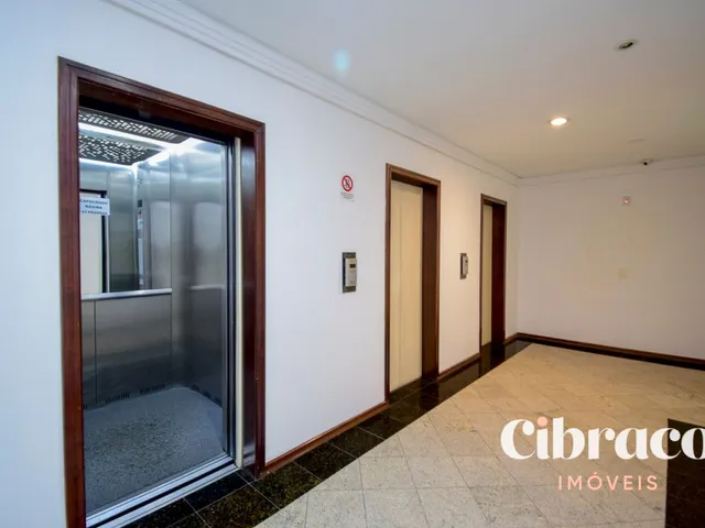 Sala à venda, no bairro Batel em Curitiba