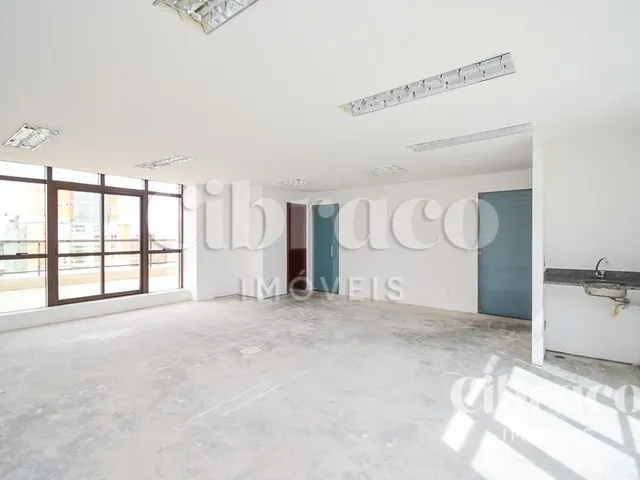 Sala à venda, no bairro Batel em Curitiba