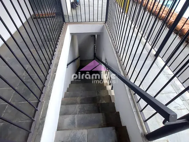Sala com 33m², para alugar, no bairro Jardim Ismênia em São José dos Campos