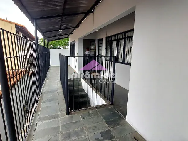 Sala com 33m², para alugar, no bairro Jardim Ismênia em São José dos Campos