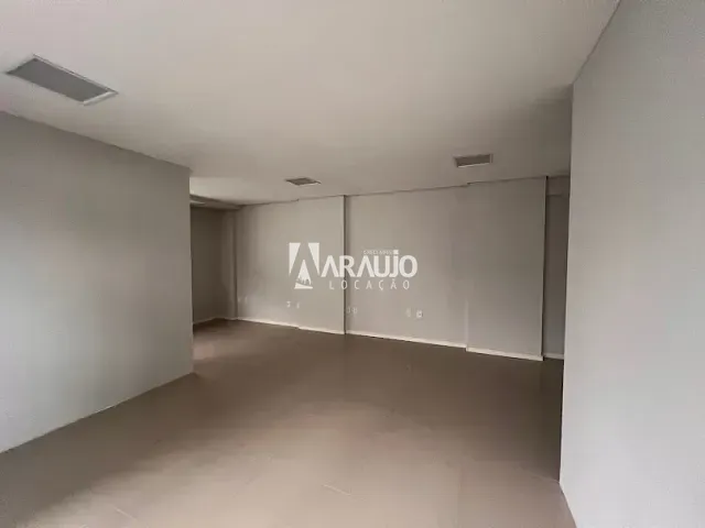 Sala para alugar, no bairro Centro em Itajaí