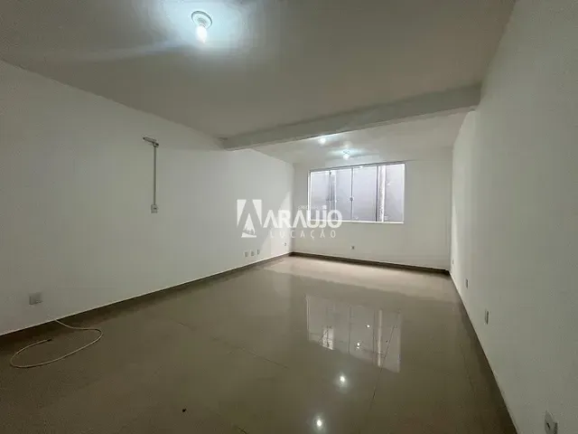 Sala para alugar, no bairro Cordeiros em Itajaí