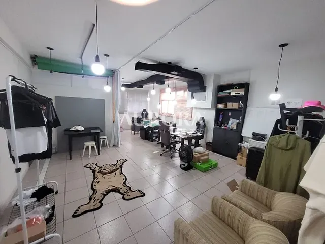 Sala com 167m², à venda, no bairro Centro em Londrina