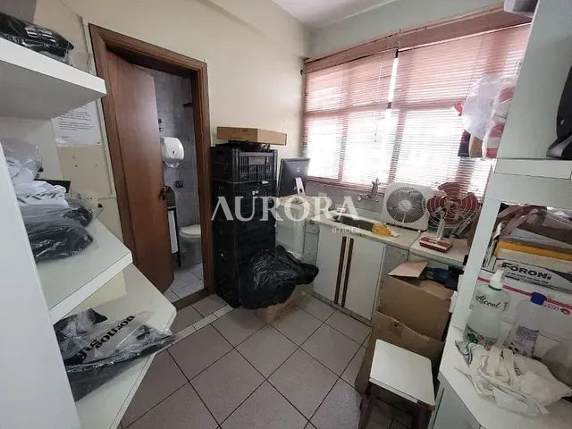Sala com 167m², à venda, no bairro Centro em Londrina