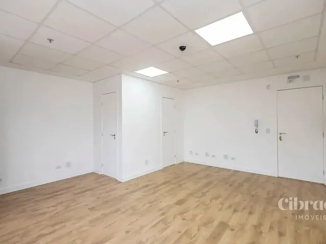 Sala para alugar, no bairro Centro em Curitiba