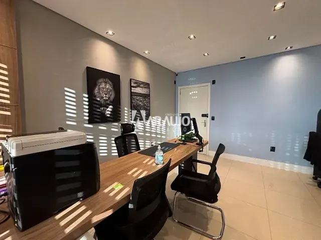 Sala para alugar, no bairro Centro em Navegantes