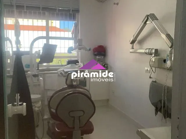 Sala com 42m², à venda, no bairro Centro em São José dos Campos