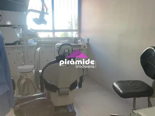 Sala com 42m², à venda, no bairro Centro em São José dos Campos