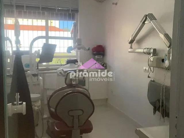 Sala com 42m², à venda, no bairro Centro em São José dos Campos
