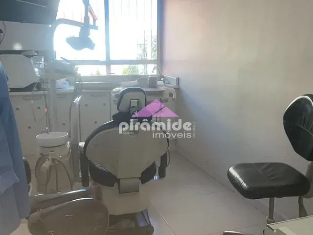 Sala com 42m², à venda, no bairro Centro em São José dos Campos