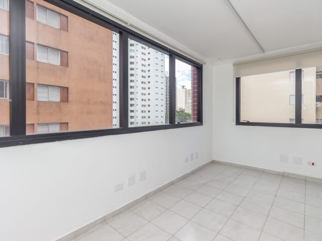 Sala com 44m², à venda, no bairro Indianópolis em São Paulo