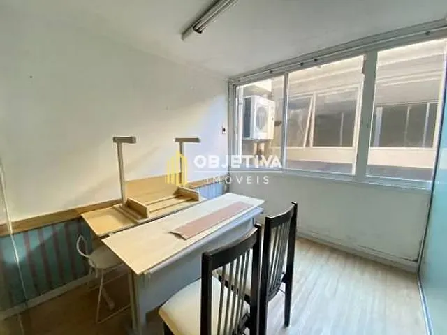 Sala com 160m², à venda, no bairro Moinhos de Vento em Porto Alegre