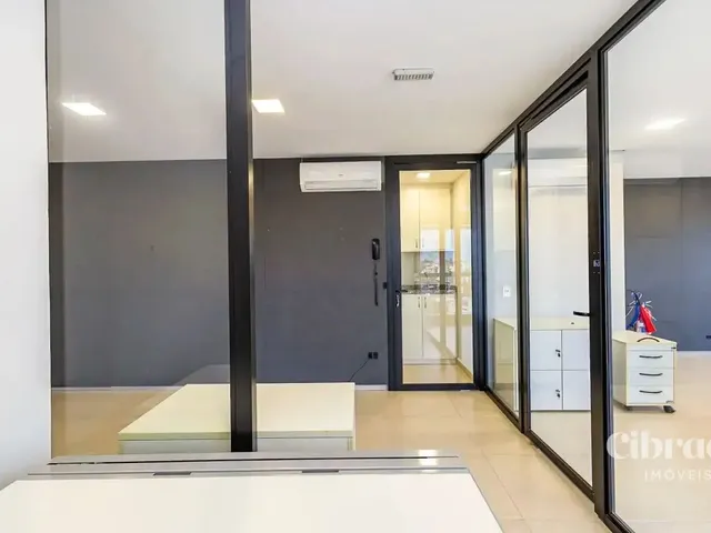 Sala para alugar, no bairro Centro Cívico em Curitiba