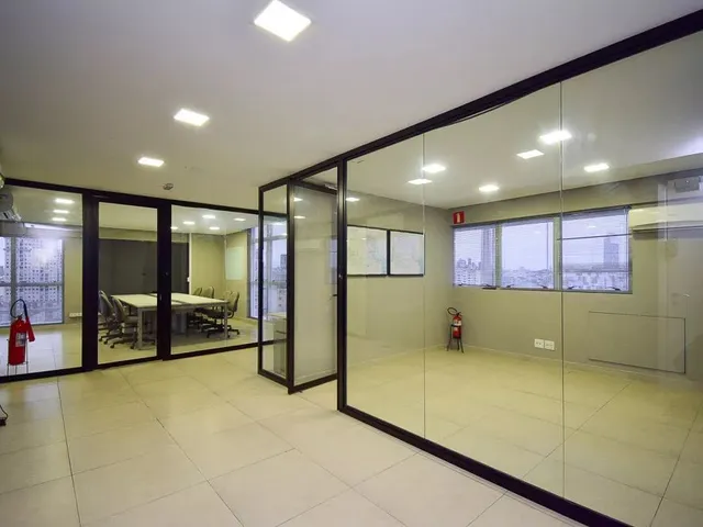 Sala para alugar, no bairro Centro Cívico em Curitiba