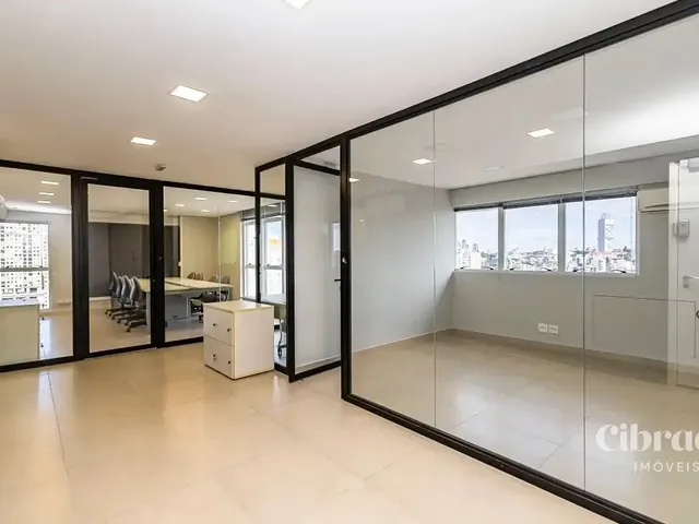 Sala para alugar, no bairro Centro Cívico em Curitiba