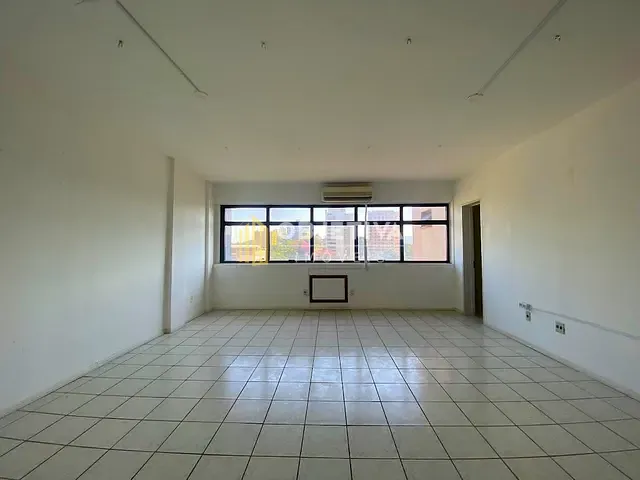 Sala para alugar, no bairro Centro em Novo Hamburgo