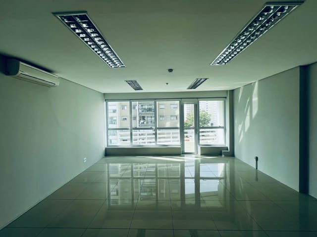 Sala com 33m², à venda, no bairro Consolação em São Paulo