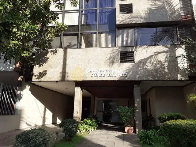 Sala à venda, no bairro Petrópolis em Porto Alegre