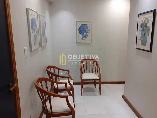 Sala à venda, no bairro Três Figueiras em Porto Alegre