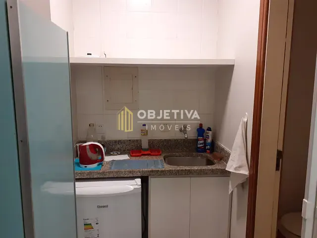 Sala à venda, no bairro Três Figueiras em Porto Alegre