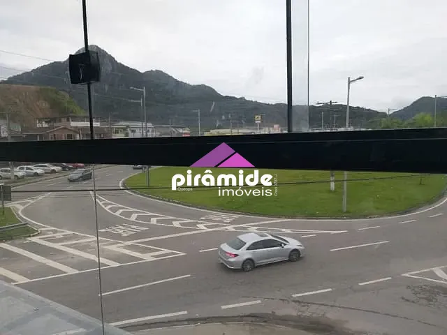 Sala com 25m², para alugar, no bairro Balneário Forest em Caraguatatuba