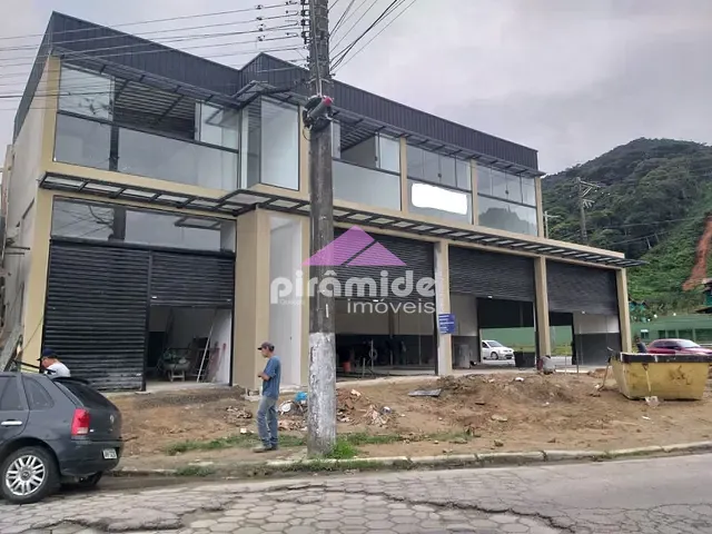 Sala com 25m², para alugar, no bairro Balneário Forest em Caraguatatuba