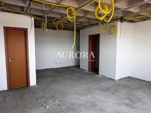 Sala com 94m², à venda, no bairro Centro em Ibiporã