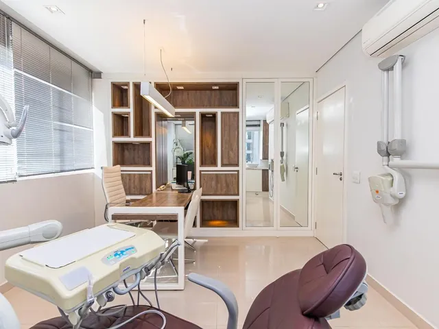 Sala à venda, no bairro Ecoville em Curitiba