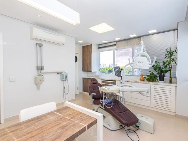 Sala à venda, no bairro Ecoville em Curitiba